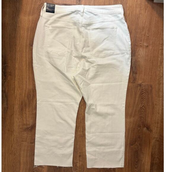 NWT J.Crew Flare Crop White Jean In Signature Stretch Size 35 - Picture 7 of 8